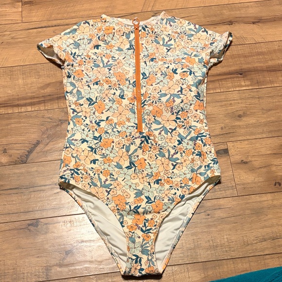 Cupshe Floral Print Short Sleeve Swimsuit - Picture 2 of 3